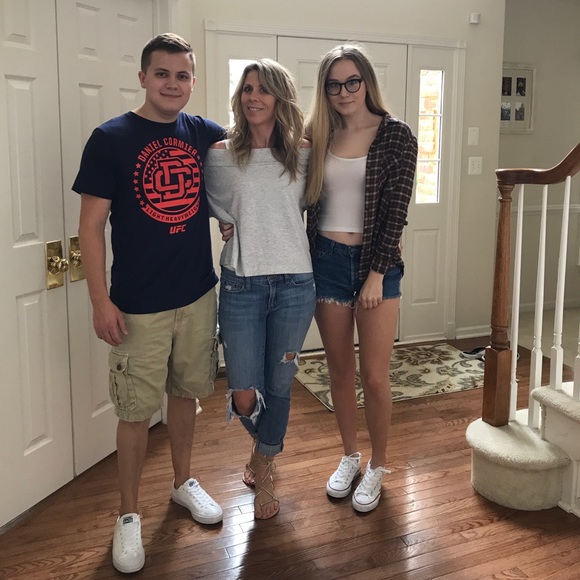 Meet your Posher, Stacey - Picture 1 of 1